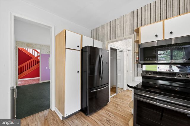 31 HORSESHOE LN, Newtown Square, PA 19073