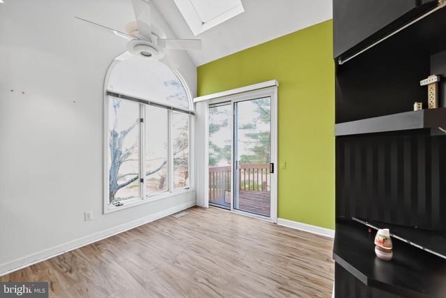 31 HORSESHOE LN, Newtown Square, PA 19073