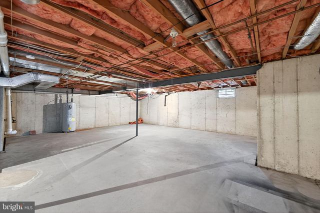 31 HORSESHOE LN, Newtown Square, PA 19073