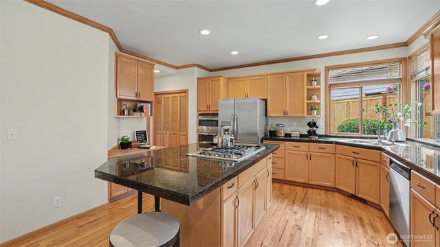 10711 177th Court NE, Redmond, WA 98052