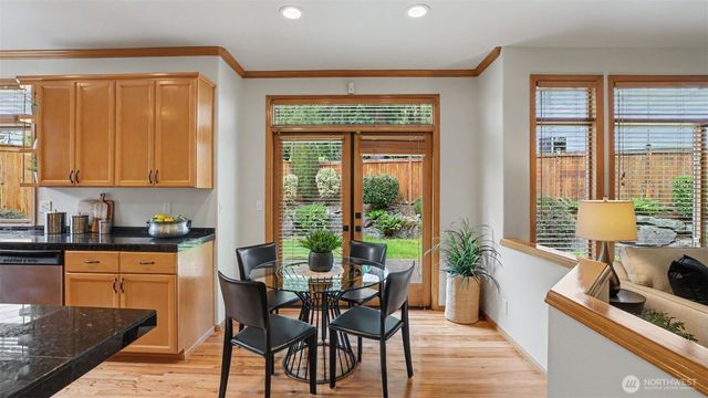 10711 177th Court NE, Redmond, WA 98052