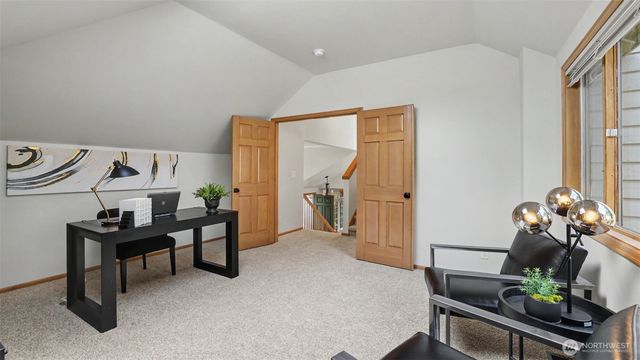 10711 177th Court NE, Redmond, WA 98052