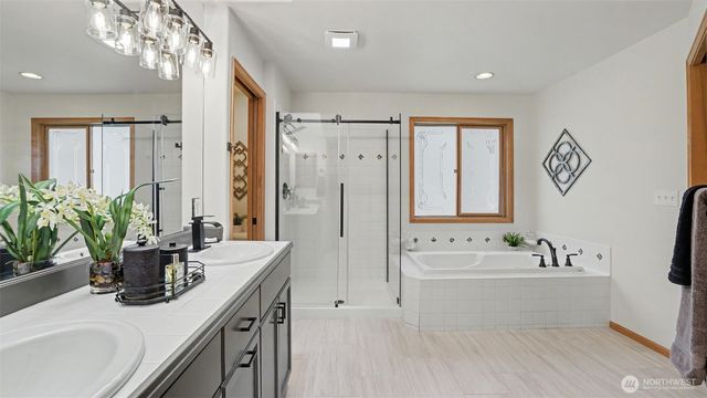 10711 177th Court NE, Redmond, WA 98052