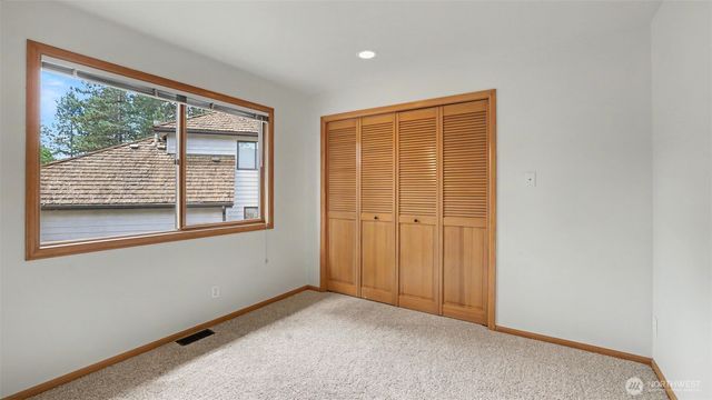 10711 177th Court NE, Redmond, WA 98052