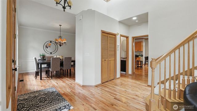 10711 177th Court NE, Redmond, WA 98052