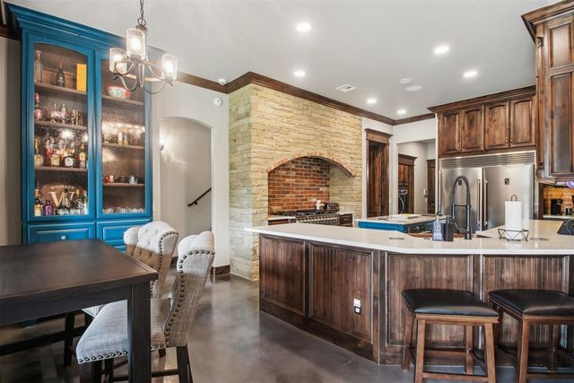 5813 Tiger Stone Drive, Mustang, OK 73064