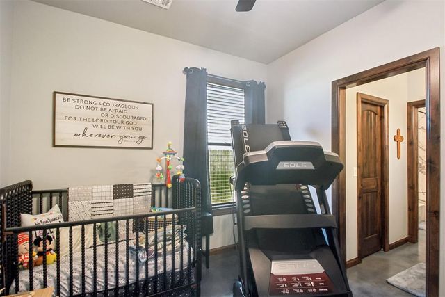 5813 Tiger Stone Drive, Mustang, OK 73064