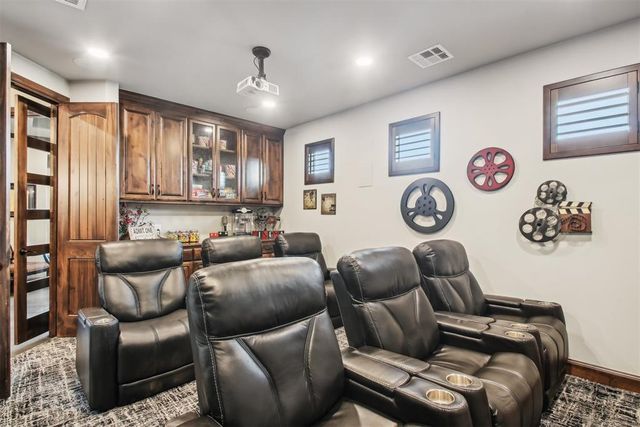 5813 Tiger Stone Drive, Mustang, OK 73064