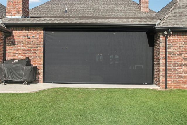 5813 Tiger Stone Drive, Mustang, OK 73064