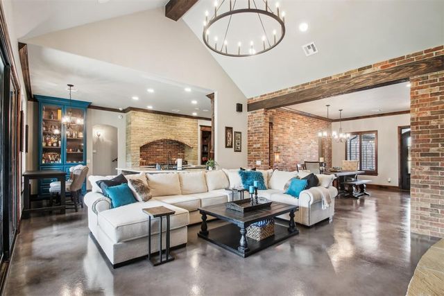 5813 Tiger Stone Drive, Mustang, OK 73064