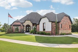 5813 Tiger Stone Drive, Mustang, OK 73064