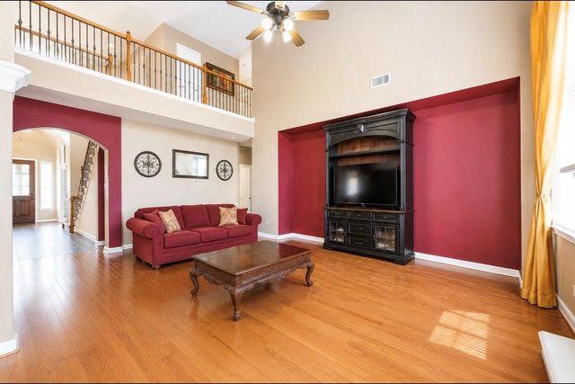 2401 Sail Port Street, Pearland, TX 77584