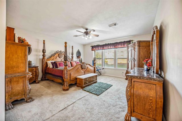 2401 Sail Port Street, Pearland, TX 77584