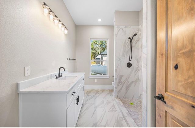 41 Pausel Road, New Waverly, TX 77340