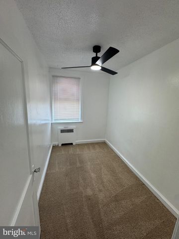 4653 SHELBOURNE ST, Philadelphia, PA 19124
