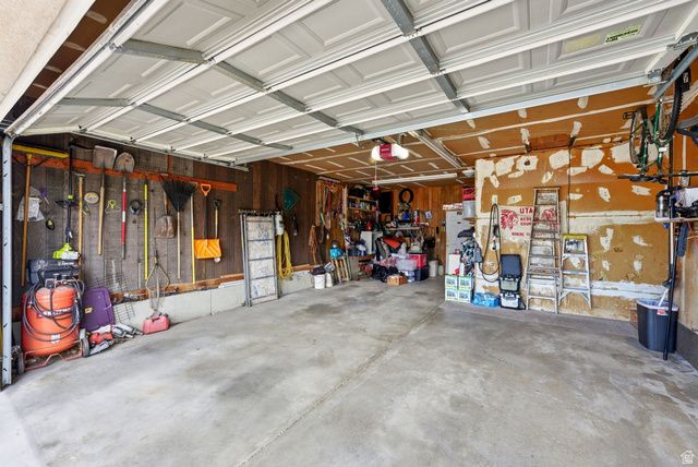 5417 S COLLISEUM CT, Taylorsville, UT 84129