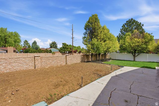 5417 S COLLISEUM CT, Taylorsville, UT 84129