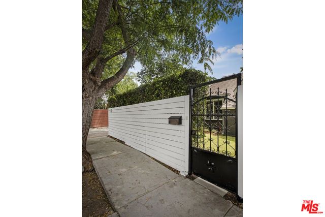 5018 Granada Street, Los Angeles, CA 90042