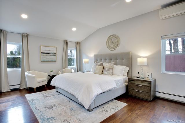 1 James Avenue, Port Washington, NY 11050