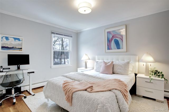 1 James Avenue, Port Washington, NY 11050