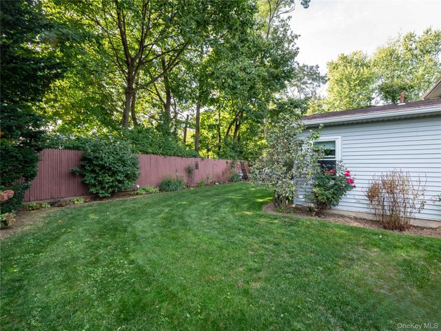 1 James Avenue, Port Washington, NY 11050