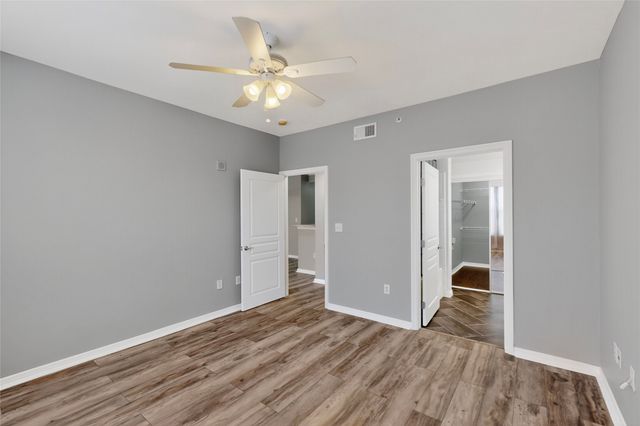 330 Las Colinas Boulevard E 320, Irving, TX 75039