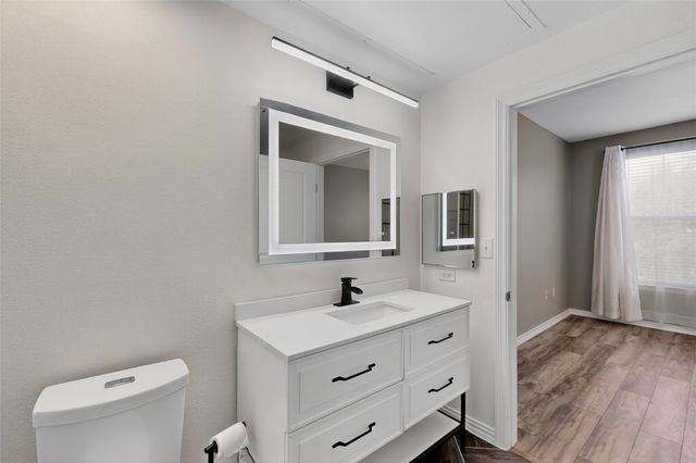 330 Las Colinas Boulevard E 320, Irving, TX 75039