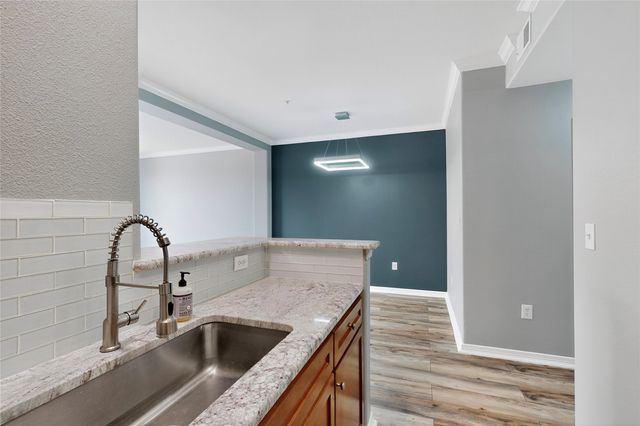 330 Las Colinas Boulevard E 320, Irving, TX 75039
