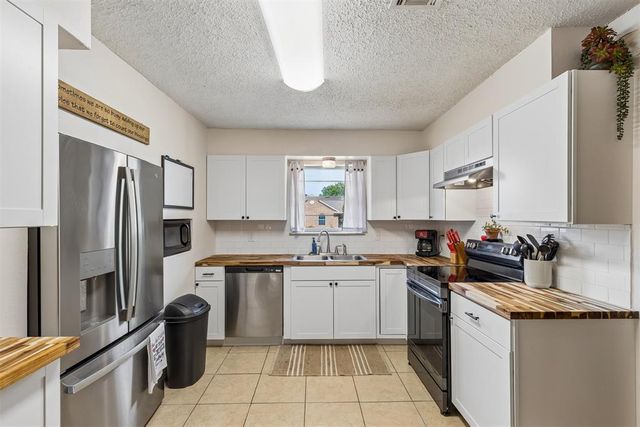 102 N Locust Street, Fletcher, OK 73541