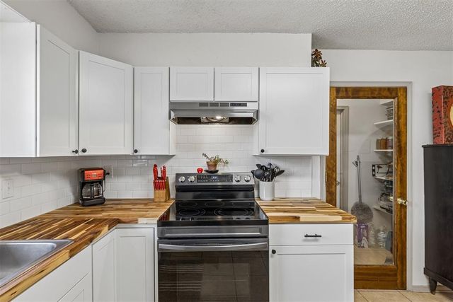 102 N Locust Street, Fletcher, OK 73541