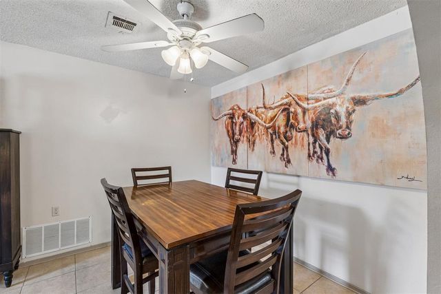 102 N Locust Street, Fletcher, OK 73541