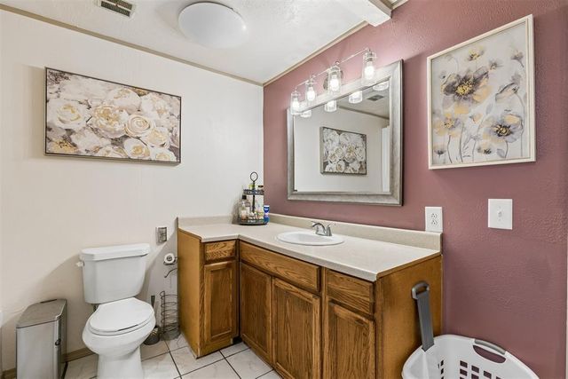 102 N Locust Street, Fletcher, OK 73541