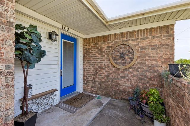 102 N Locust Street, Fletcher, OK 73541
