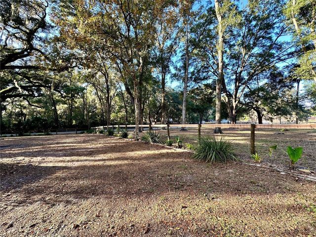 13565 NE 38TH AVENUE, Anthony, FL 32617