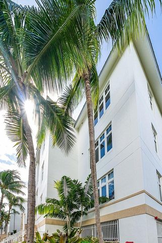 182 Lake Drive 5-101, Palm Beach Shores, FL 33404