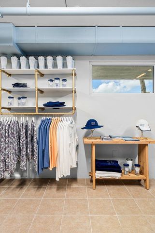 182 Lake Drive 5-101, Palm Beach Shores, FL 33404