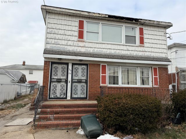 13526 219th Street, Laurelton, NY 11413