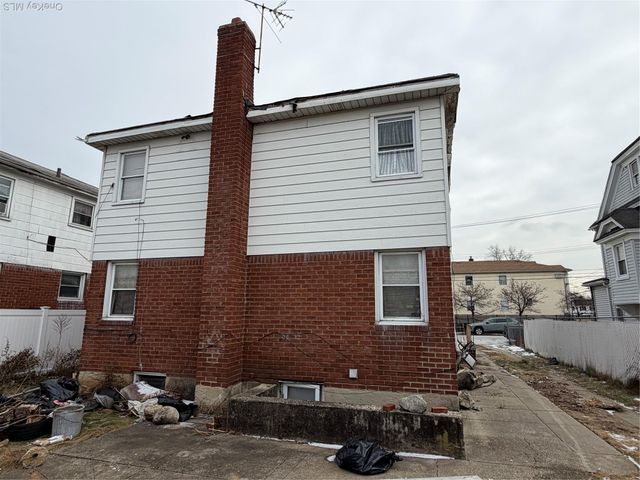 13526 219th Street, Laurelton, NY 11413