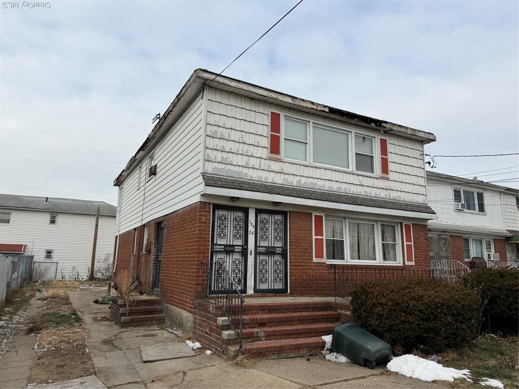 13526 219th Street, Laurelton, NY 11413