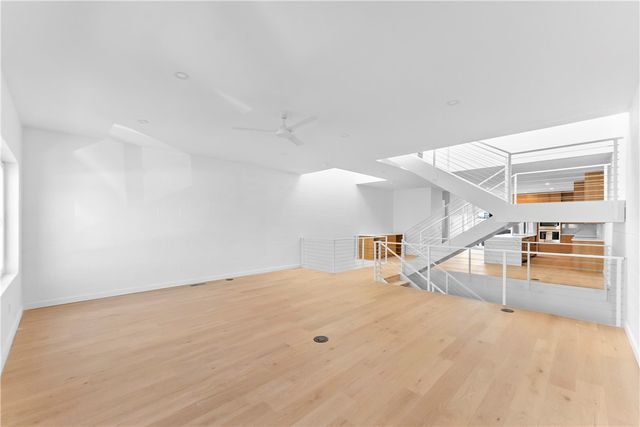 819 SE H Street, Bentonville, AR 72712