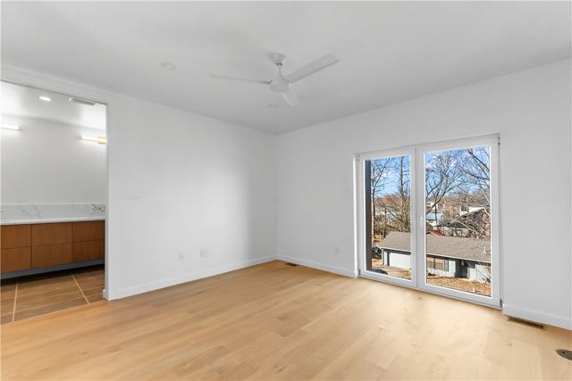 819 SE H Street, Bentonville, AR 72712