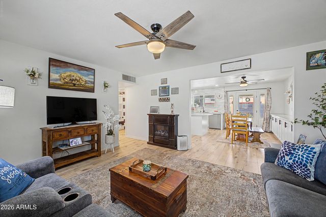 1623 W 6TH Avenue, Mesa, AZ 85202