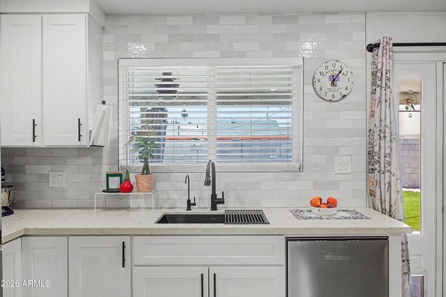 1623 W 6TH Avenue, Mesa, AZ 85202