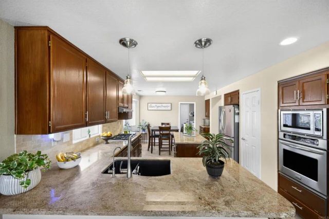 40455 Via Tapadero, Murrieta, CA 92562