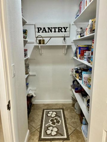 40455 Via Tapadero, Murrieta, CA 92562