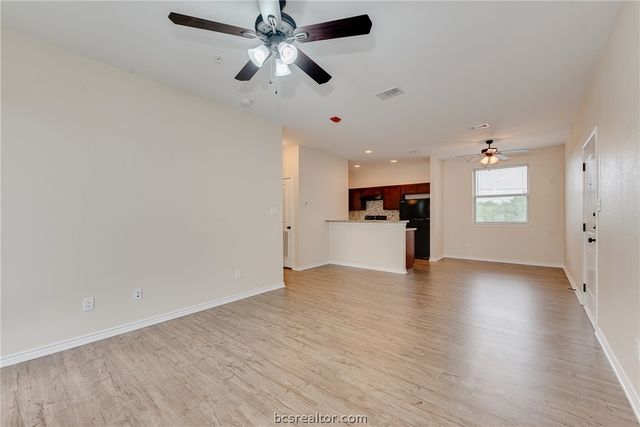 1915 Dartmouth Street 3037, College Station, TX 77840