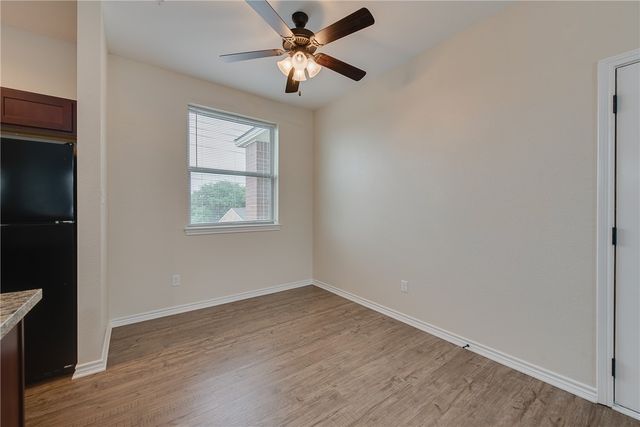 1915 Dartmouth Street 3037, College Station, TX 77840