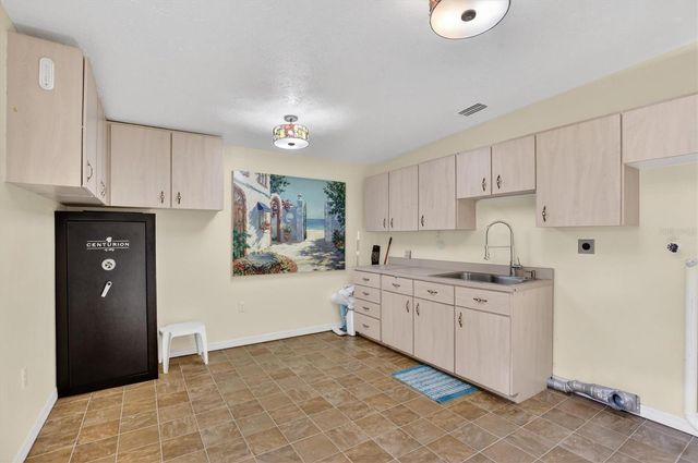 2725 W CHARING ROAD, Avon Park, FL 33825