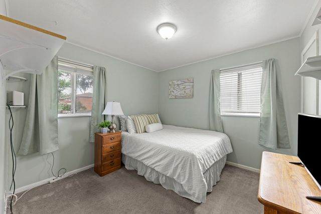 720 E Le Moyne Avenue, Lombard, IL 60148