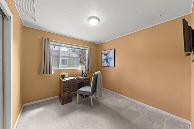 720 E Le Moyne Avenue, Lombard, IL 60148